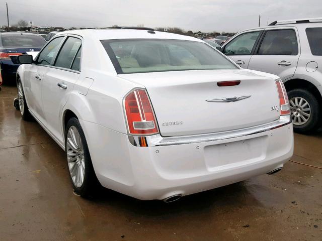 2C3CCAET4DH687535 - 2013 CHRYSLER 300C WHITE photo 3