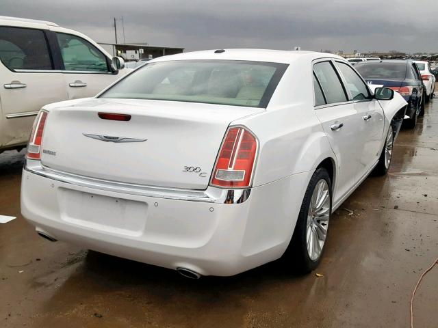 2C3CCAET4DH687535 - 2013 CHRYSLER 300C WHITE photo 4