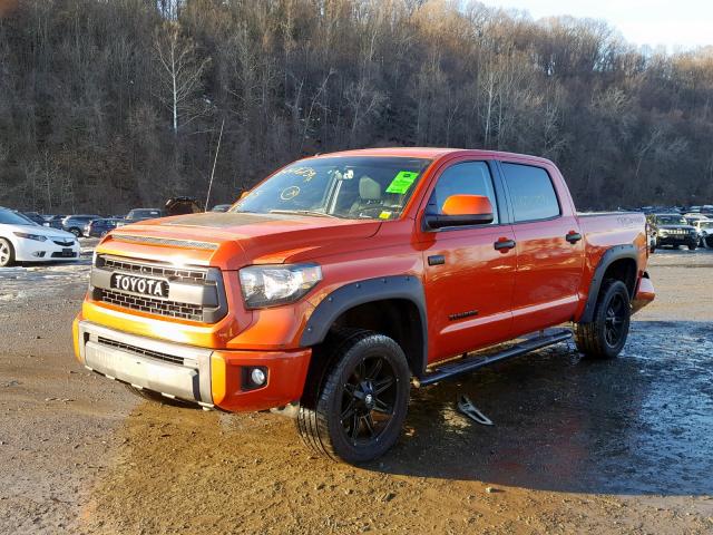 5TFDY5F11FX468584 - 2015 TOYOTA TUNDRA CRE ORANGE photo 2