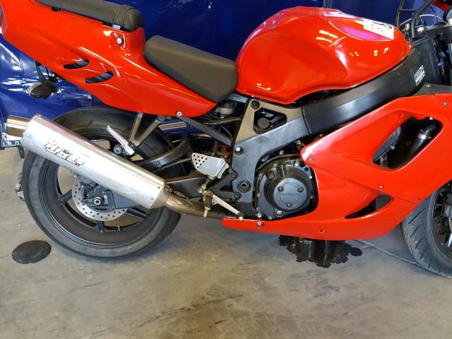 JH2SC3309TM001200 - 1996 HONDA CBR900 RR RED photo 7