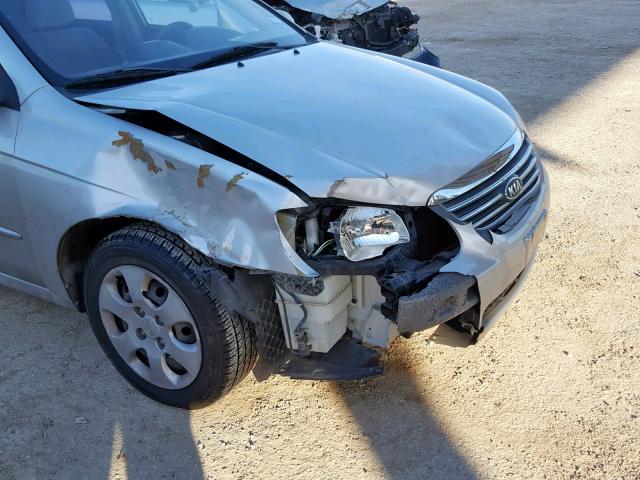 KNAFE121285508831 - 2008 KIA SPECTRA EX SILVER photo 9