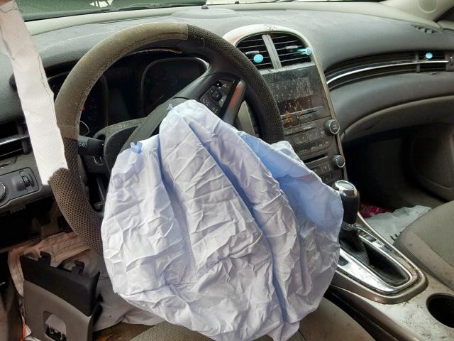 1G11B5SAXDF140716 - 2013 CHEVROLET MALIBU LS BLACK photo 9