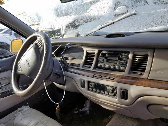 1LNLM82W5VY755649 - 1997 LINCOLN TOWN CAR S WHITE photo 9