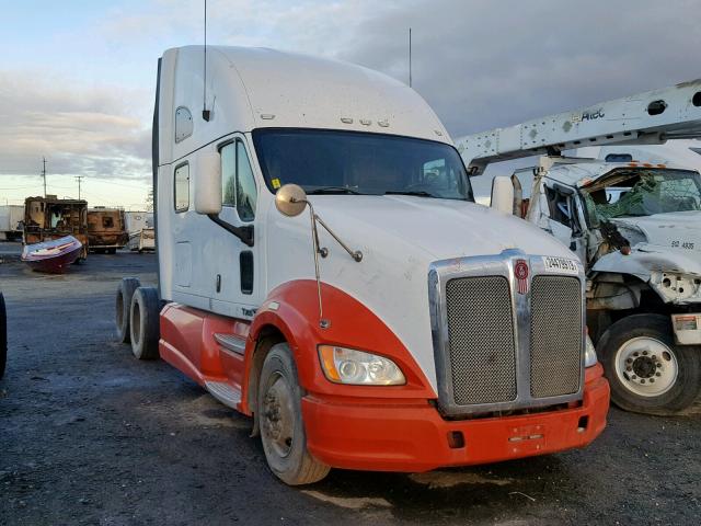 1XKFD49X8CJ311085 - 2012 KENWORTH CONSTRUCTI WHITE photo 1