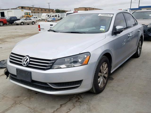 1VWAH7A38DC008668 - 2013 VOLKSWAGEN PASSAT S SILVER photo 2