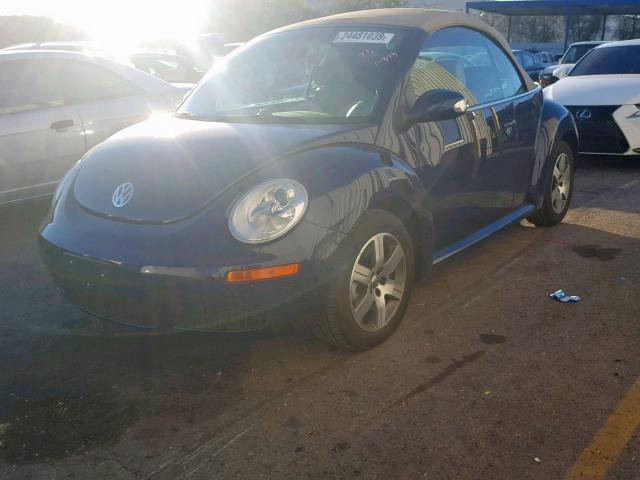 3VWRF31Y96M333196 - 2006 VOLKSWAGEN NEW BEETLE Blau Foto 2