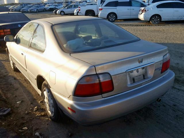 1HGCD7230TA017737 - 1996 HONDA ACCORD LX GRAY photo 3