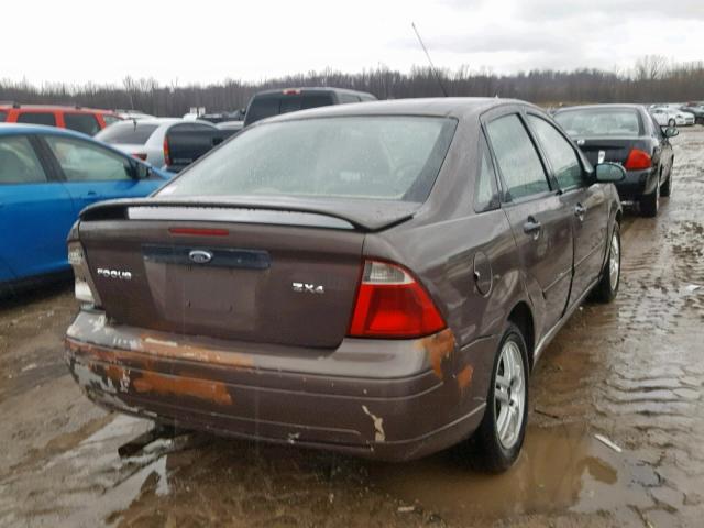 1FAFP34N06W131714 - 2006 FORD FOCUS ZX4 BROWN photo 4