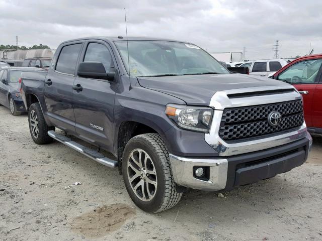 5TFEM5F17JX123357 - 2018 TOYOTA TUNDRA CRE GRAY photo 1