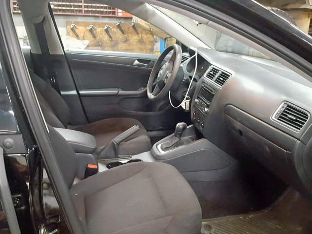 3VW2K7AJ3EM394467 - 2014 VOLKSWAGEN JETTA BASE Սև լուսանկար 5