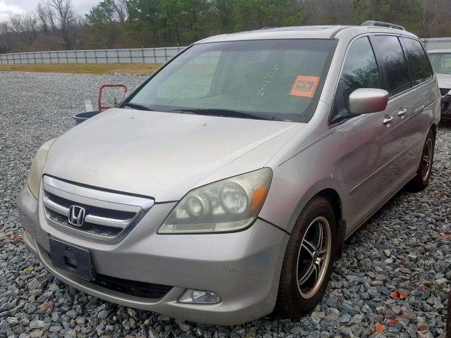 5FNRL38805B051453 - 2005 HONDA ODYSSEY TO SILVER photo 2