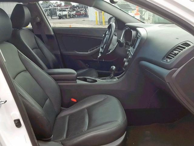 5XXGR4A62EG265832 - 2014 KIA OPTIMA SX WHITE photo 5