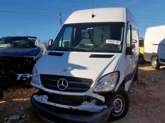 WD3PE7CC6D5771368 - 2013 MERCEDES-BENZ SPRINTER 2 WHITE photo 2