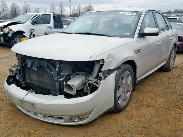 1FAHP24W98G130182 - 2008 FORD TAURUS SEL CREAM photo 2