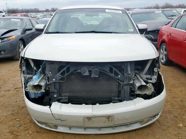 1FAHP24W98G130182 - 2008 FORD TAURUS SEL CREAM photo 9