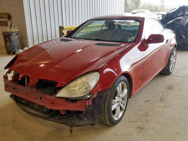 WDBWK5EA7AF228447 - 2010 MERCEDES-BENZ SLK 300 RED photo 2