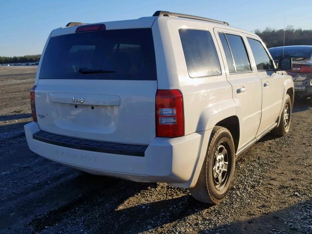 1J4NT2GB8AD507751 - 2010 JEEP PATRIOT SP WHITE photo 4