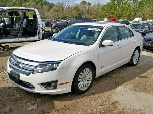 3FADP0L39AR324946 - 2010 FORD FUSION HYB WHITE photo 2