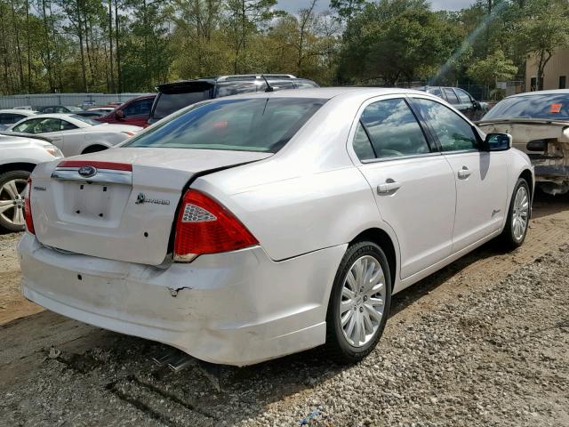 3FADP0L39AR324946 - 2010 FORD FUSION HYB WHITE photo 4