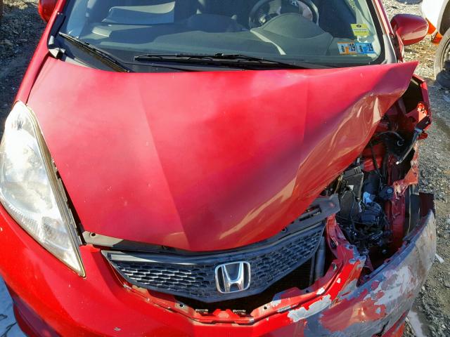 JHMGE88429S004413 - 2009 HONDA FIT SPORT RED photo 7