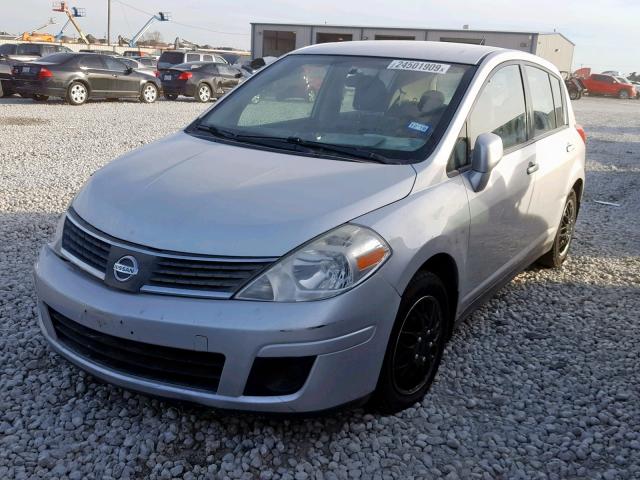 3N1BC13E69L444774 - 2009 NISSAN VERSA S SILVER photo 2