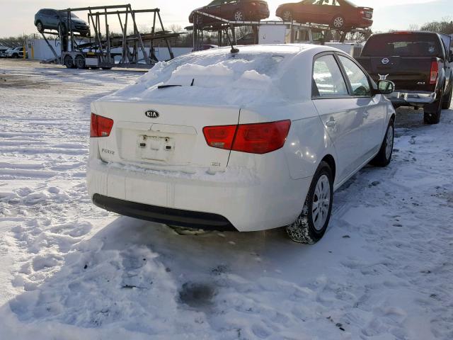 KNAFU4A25A5054692 - 2010 KIA FORTE EX WHITE photo 4