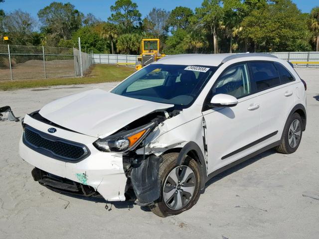 KNDCC3LC5J5118433 - 2018 KIA NIRO EX WHITE photo 2