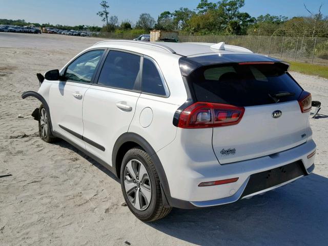 KNDCC3LC5J5118433 - 2018 KIA NIRO EX WHITE photo 3