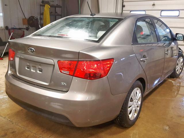 KNAFU4A23A5104361 - 2010 KIA FORTE EX GRAY photo 4