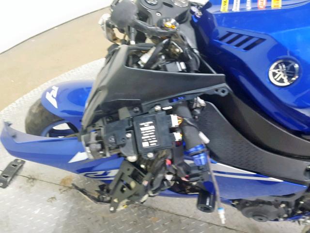 JYARN39E7HA003116 - 2017 YAMAHA YZFR1 BLUE photo 16