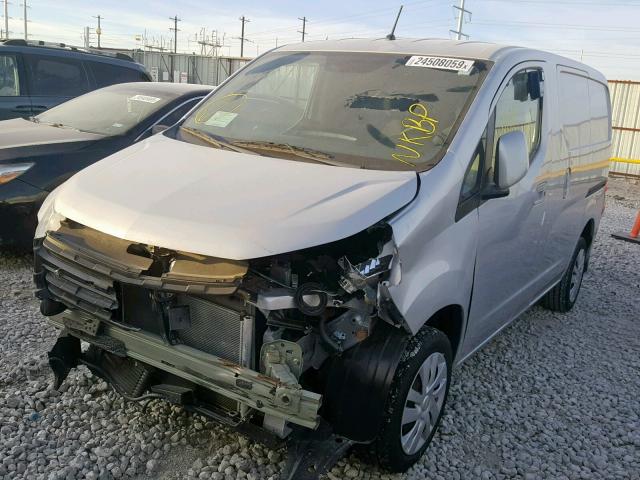 3N63M0YN7HK709043 - 2017 CHEVROLET CITY EXPRE SILVER photo 2