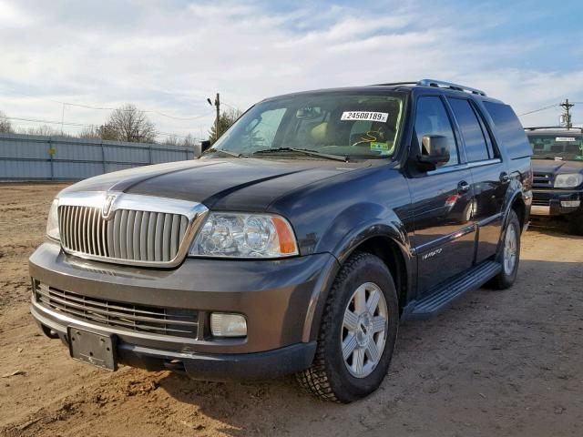 5LMFU28565LJ00306 - 2005 LINCOLN NAVIGATOR Qəhvəyi foto 2