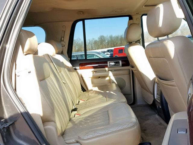 5LMFU28565LJ00306 - 2005 LINCOLN NAVIGATOR Qəhvəyi foto 6