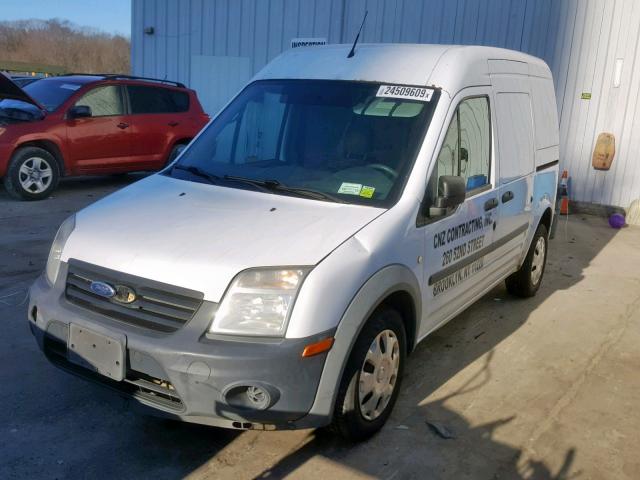 NM0LS7AN9AT031996 - 2010 FORD TRANSIT CO WHITE photo 2