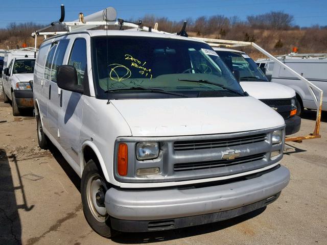 1GCFG25W611139916 - 2001 CHEVROLET EXPRESS G2 WHITE photo 1