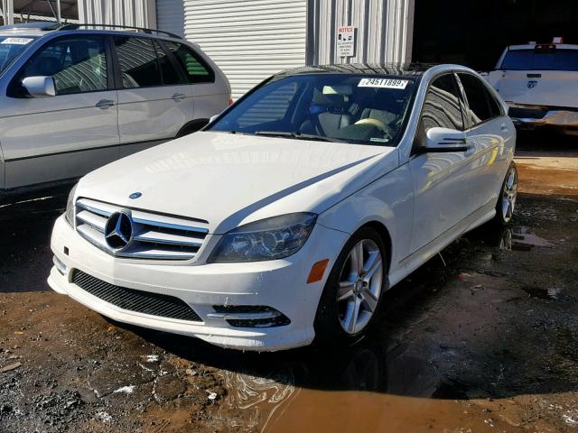 WDDGF8BB2BR133812 - 2011 MERCEDES-BENZ C 300 4MAT WHITE photo 2