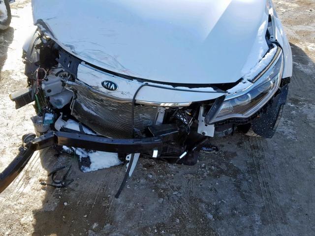 5XXGU4L36GG040253 - 2016 KIA OPTIMA EX WHITE photo 7