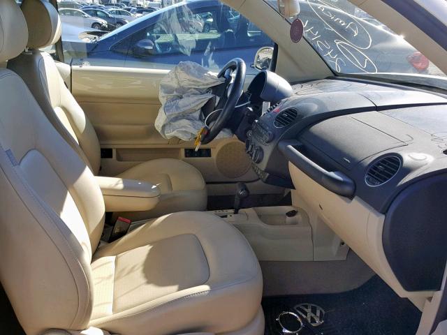 3VWRF31Y07M415190 - 2007 VOLKSWAGEN NEW BEETLE Braun Foto 5