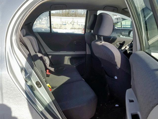 JTDKT903395229173 - 2009 TOYOTA YARIS SILVER photo 6