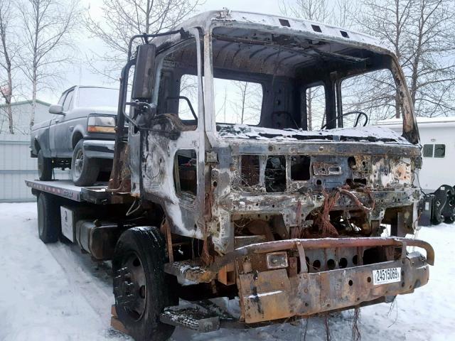 1GBJ7F1344F100007 - 2004 CHEVROLET T-SERIES F BURN photo 1