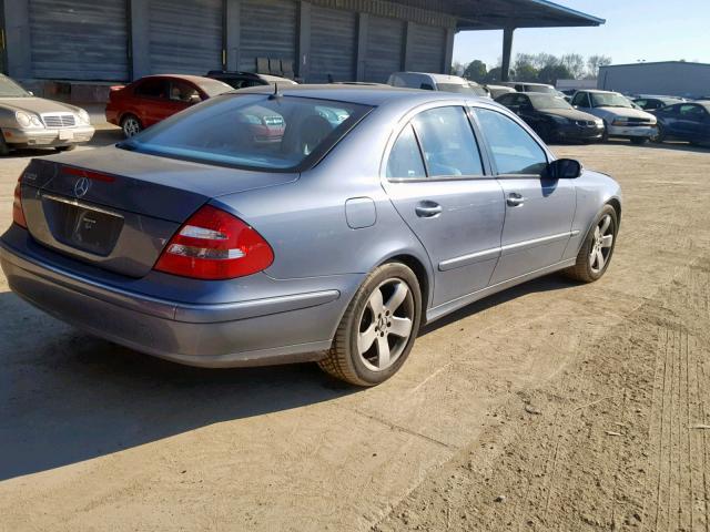 WDBUF65J74A400270 - 2004 MERCEDES-BENZ E 320 GRAY photo 4