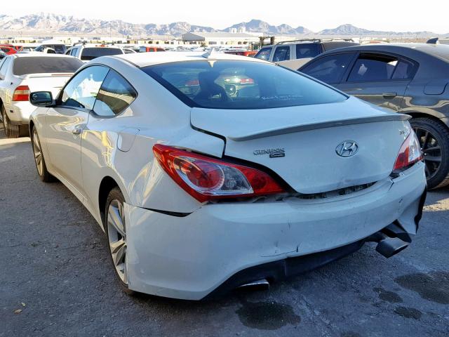 KMHHU6KHXAU041061 - 2010 HYUNDAI GENESIS CO WHITE photo 3