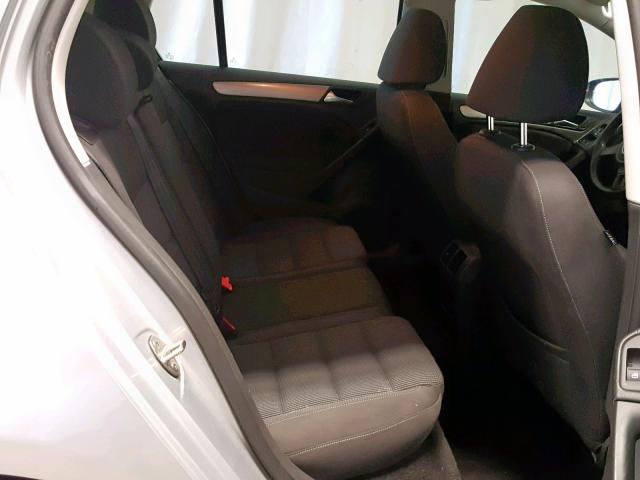 WVWDB7AJ5DW085335 - 2013 VOLKSWAGEN GOLF 银色 照片 6
