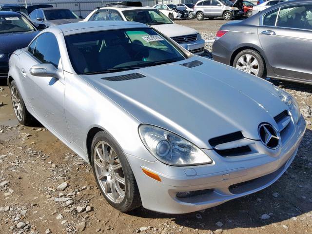 WDBWK56F15F035775 - 2005 MERCEDES-BENZ SLK 350 SILVER photo 1