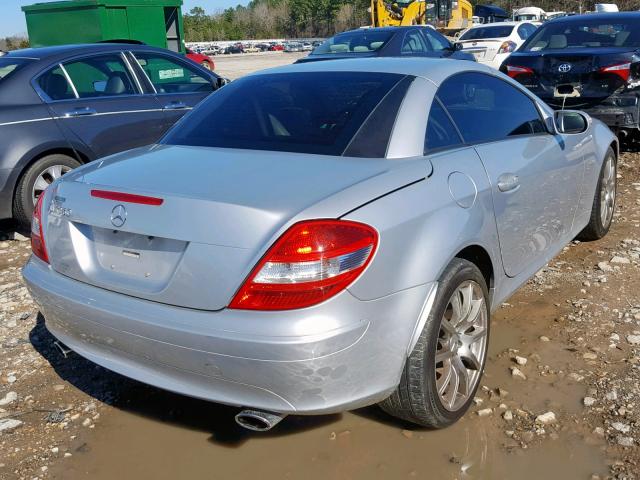 WDBWK56F15F035775 - 2005 MERCEDES-BENZ SLK 350 SILVER photo 4