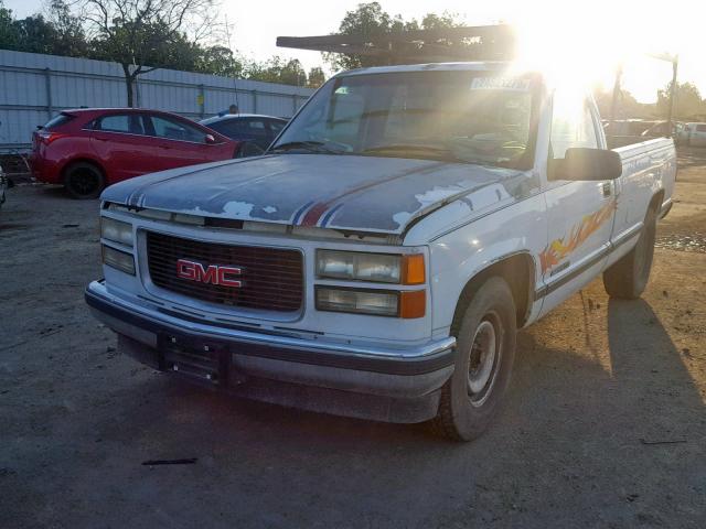 1GTFC24K8SZ505422 - 1995 GMC SIERRA C25 WHITE photo 2