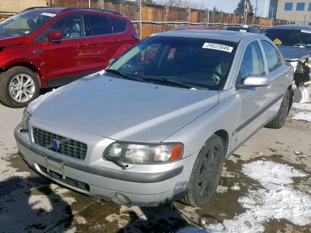 YV1RH59H442415266 - 2004 VOLVO S60 2.5T SILVER photo 2