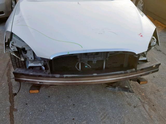 1G4HP57238U120457 - 2008 BUICK LUCERNE CX WHITE photo 9