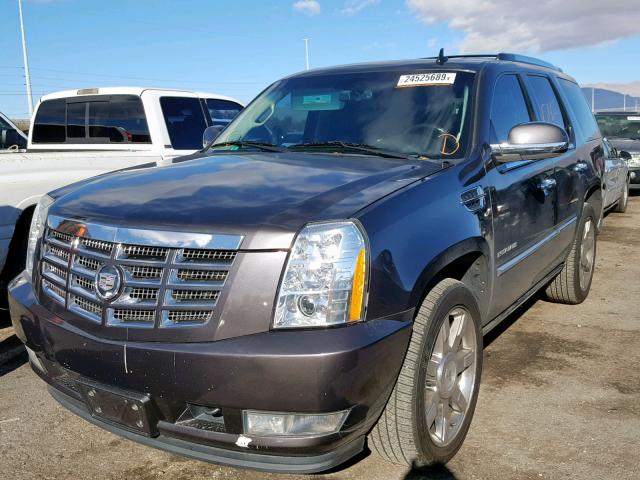 1GYUKCEF9AR156233 - 2010 CADILLAC ESCALADE P CHARCOAL photo 2