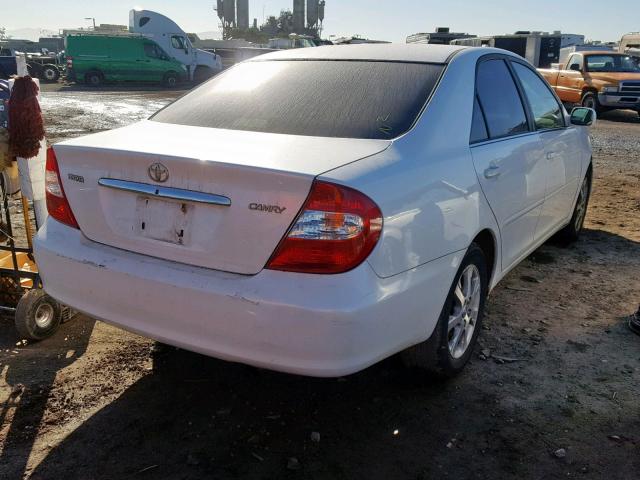 JTDBE32K840248996 - 2004 TOYOTA CAMRY LE WHITE photo 4